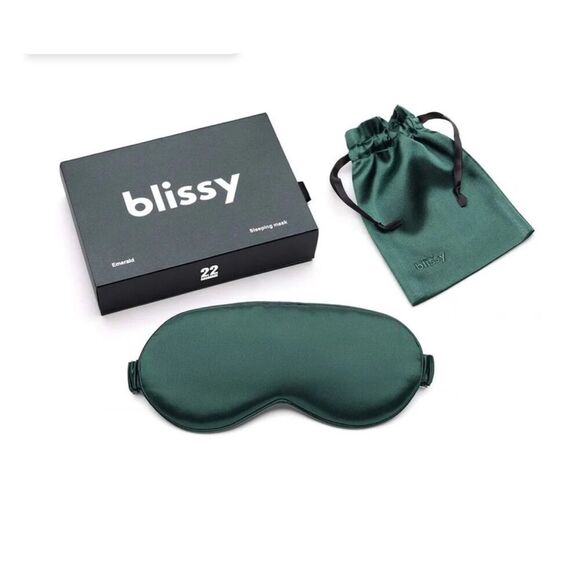 Bliss’s Emerald Green Silk Sleep Mask - Picture 1 of 9